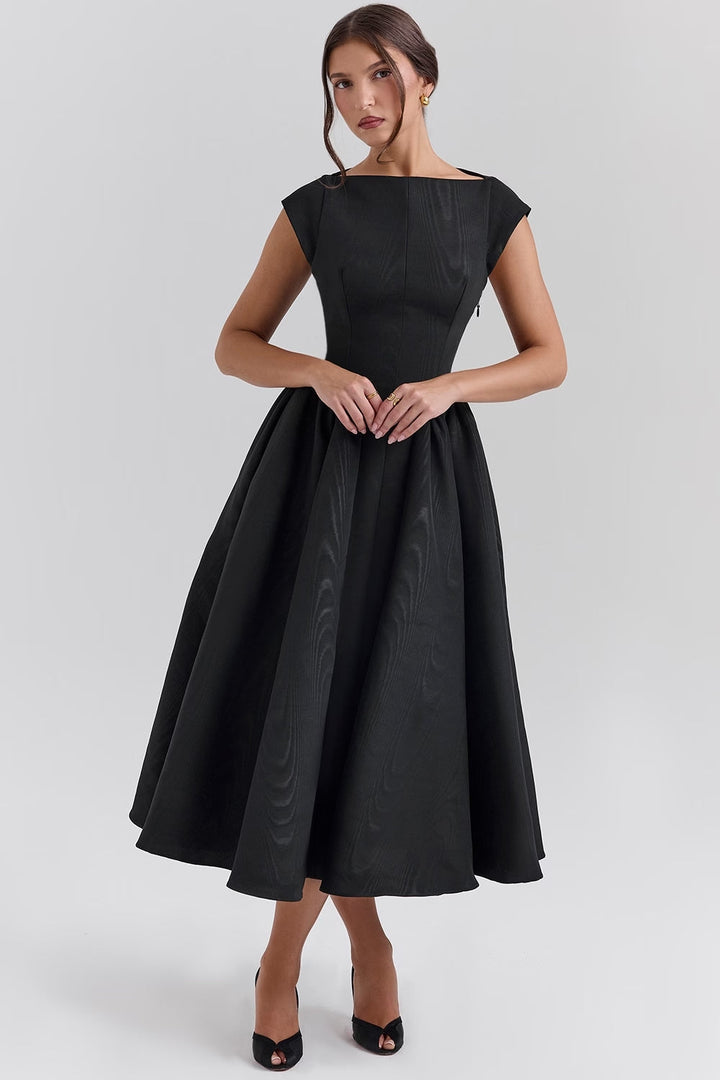 Enira | Elegant Midikjole til Kvinder