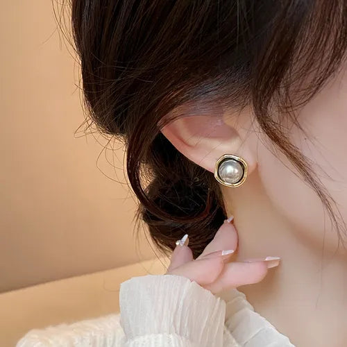 Elegante Sorte Perle Stud ørestikker