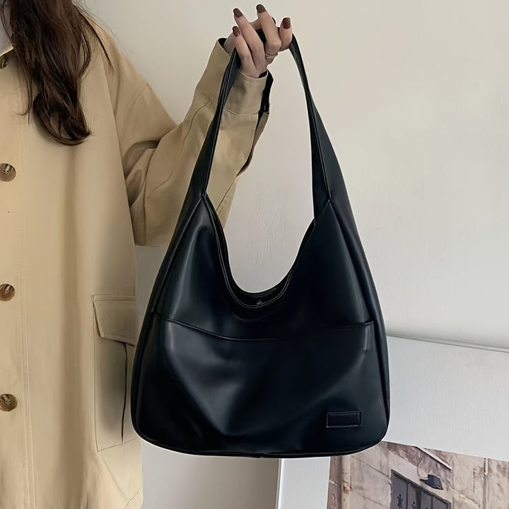 Minimalistisk Sort Læder Hobo Taske | Hverdags Chik