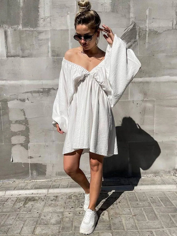 Vaenya | Boho Minikjole med Lange ærmer og V-Hals