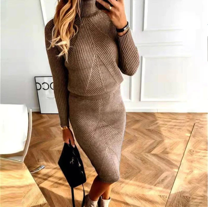 Emara | Komfortabel Strikket Sweaterkjole til Kvinder