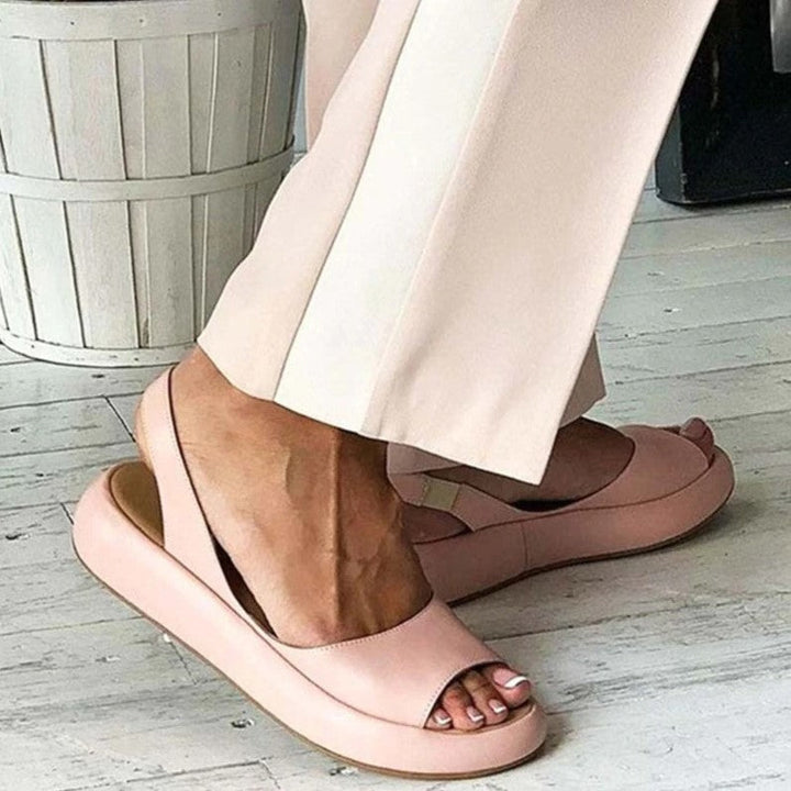 Eira | Justerbar Bue Støtte Sandaler