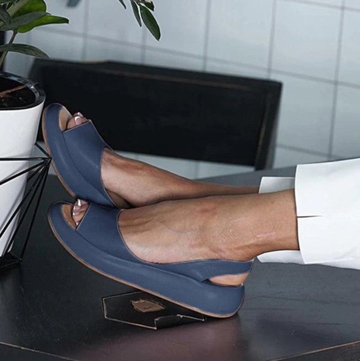 Eira | Justerbar Bue Støtte Sandaler