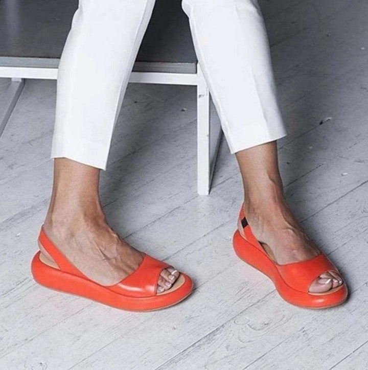 Eira | Justerbar Bue Støtte Sandaler