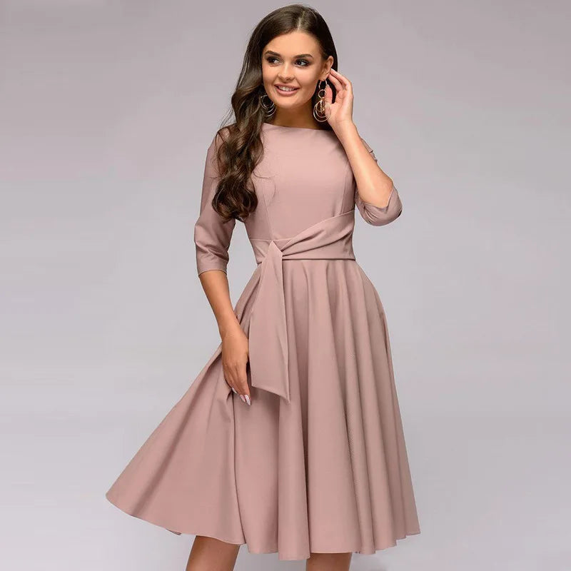 Nicolette | Elegant Svinge Kjole Til Kvinder