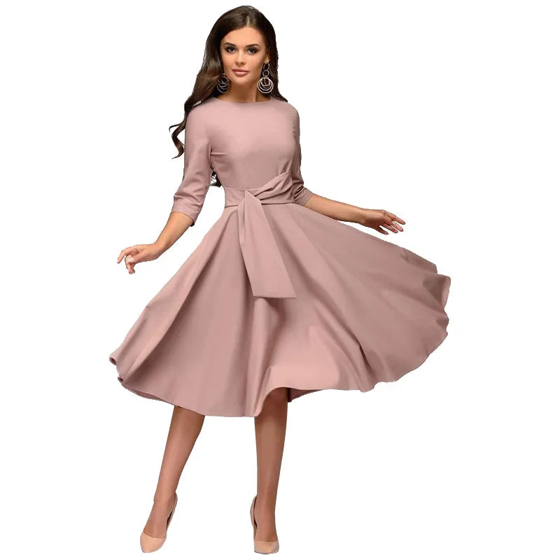 Nicolette | Elegant Svinge Kjole Til Kvinder