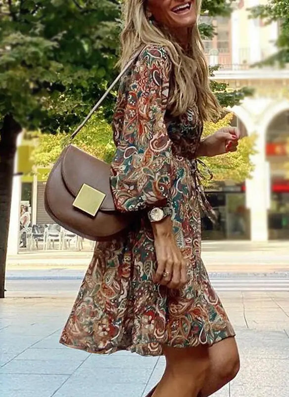 Justa | Dame Elegante Brun Kjole