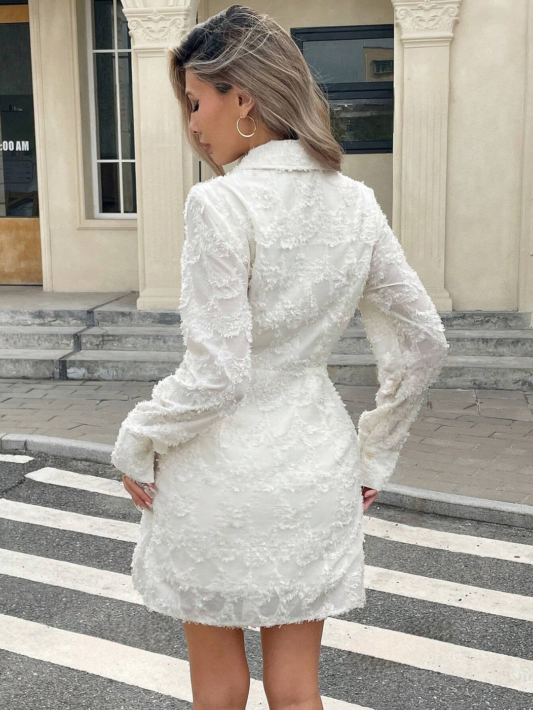 Boudica | Elegante Hvid Minikjole Til Kvinder