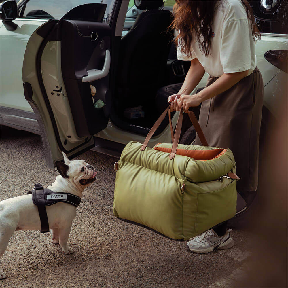 Luxe Hundeautostol | Komfortabel og Sikker Rejseseng